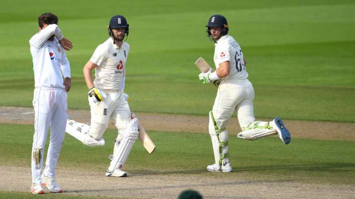 England v Pakistan: Chris Woakes and Jos Buttler earn thrilling win