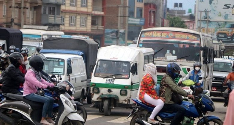 उपत्यकामा चल्ने सवारीसाधनमा अझै जोरबिजोर