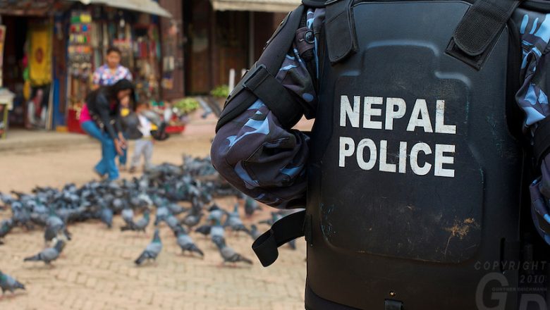 पुल्चोकका आन्दोलनकारी नियन्त्रणमा खटिएका १८ जनासहित ५६ प्रहरीमा कोरोना संक्रमण