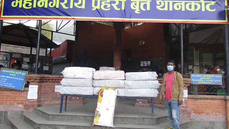 तिहारका लागि ल्याइएको पटाका नागढुंगामा बरामद; मात्रा “ठूलो” रहेको प्रहरीको भनाइ