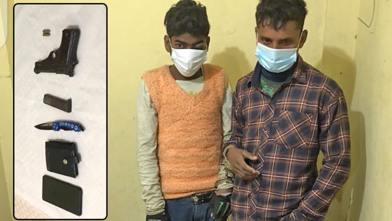 अटोमेटिक पेस्तोलसहित २ भारतीय पक्राउ