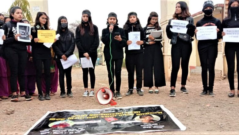 भागिरथी भट्टको न्यायको निम्ति सुर्खेतमा सडक नाटक प्रदर्शन