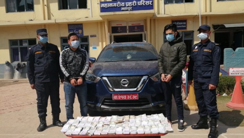 डिक्कीमा छरपस्ट २७ लाख लिएर  हुइँकिएको त्यो कार