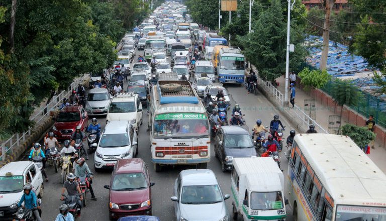 काठमाडौंमा यी सवारी चालकले पास लिनुपर्दैन