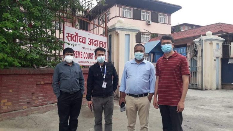 सर्वोच्च अदालत बोलाएर पत्रकारलाई ‘केरकार’ गर्न मिल्छ?