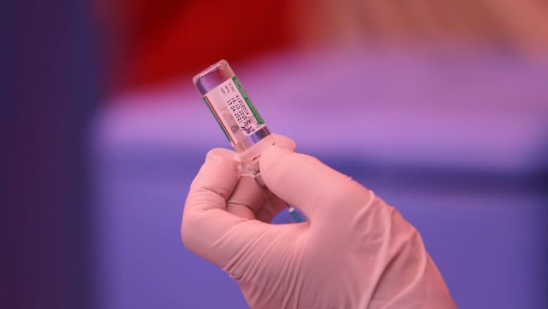 चीनबाट भोलि आइपुग्ने कोरोनाविरूद्धको खोप कसलाई लगाइँदैछ?