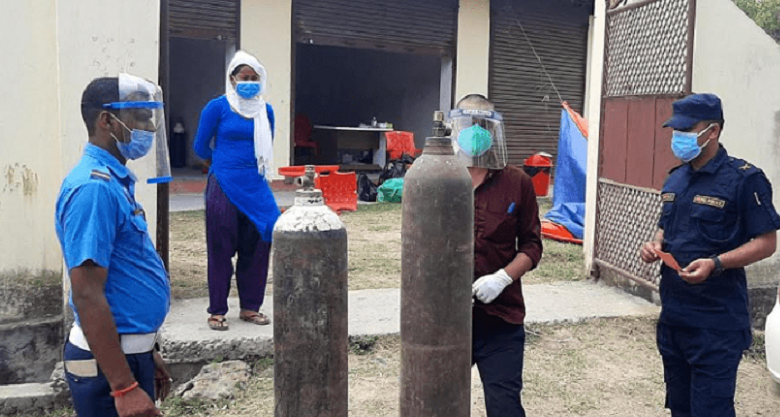 ६७३ अक्सिजन सिलिन्डर अत्यावश्यक क्षेत्रमा वितरण