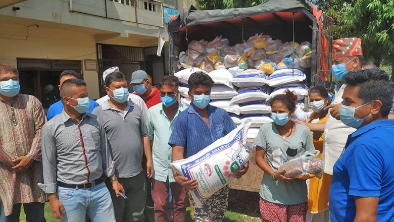 राक्सिराङ गाउँपालिकाका १ हजार घरपरिवारलाई खाद्यान्‍न सहयोग