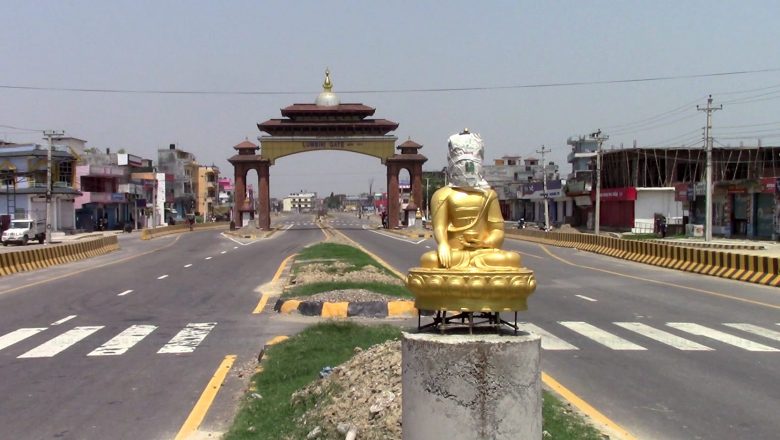 बुद्धमूर्तिले सजाइँदै भैरहवा-लुम्बिनी सडक