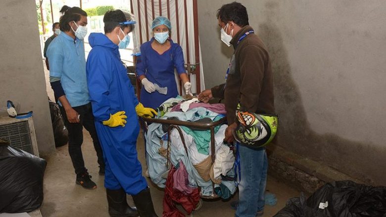 कोभिड वार्डमा पर्दा पछाडिका यी हिरो, जो गुमनाम रहेरै काम गर्छन्