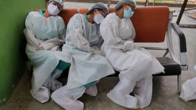 प्रधानमन्त्रीले घोषणा गरेको ५० प्रतिशत जोखिम भत्ता पाएनन् संक्रमितको उपचारमा खटिने स्वास्थ्यकर्मीले