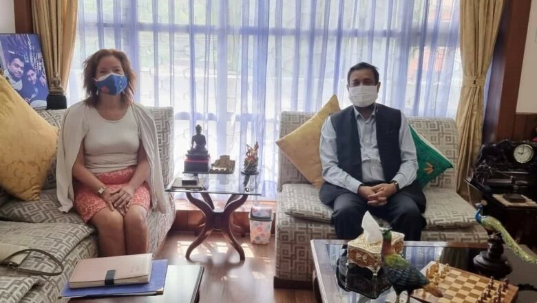 कांग्रेस उपसभापति निधि र इयूका राजदूत डिप्रेबीच भेटघाट
