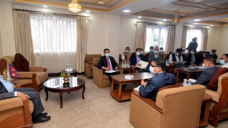 बाढीपहिरो पीडितलाई तत्काल उद्धार, राहत र बसोबासको व्यवस्था मिलाउन गृहमन्त्री खाणको निर्देशन