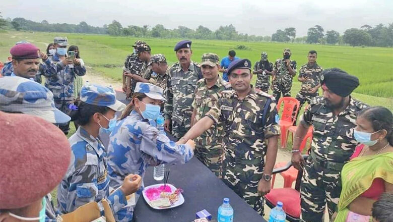 नेपाल र भारतका सुरक्षाकर्मीले एकअर्कालाई लगाइदिए राखी