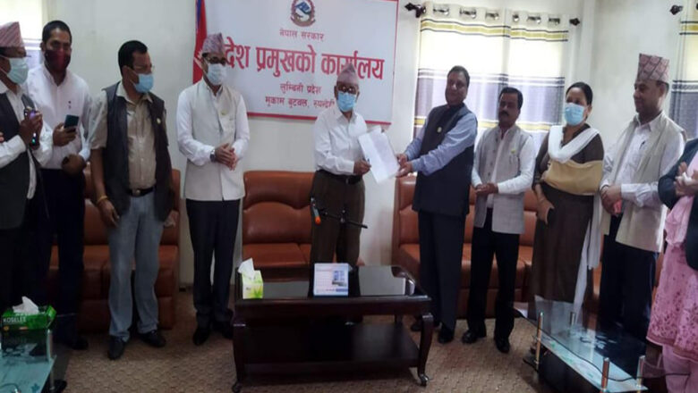 लुम्बिनीमा केसीलाई मुख्यमन्त्री बनाउन ४२ सांसदले प्रदेश प्रमुखलाई हस्ताक्षर बुझाए