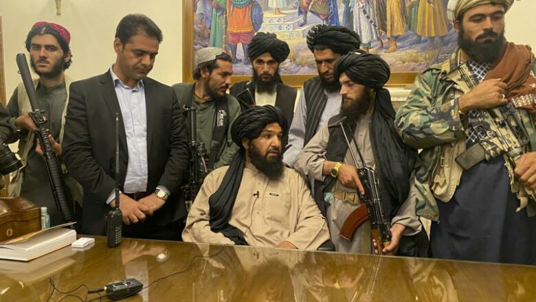 जब तालिबानहरू अफगान राष्ट्रपति कार्यालय छिरे (तस्बिरहरू)