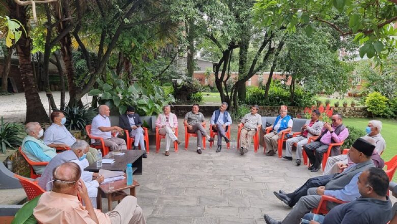 प्रक्रिया छोट्याएर भदौ १६ मै महाधिवेशन गर्ने पक्षमा पौडेल पक्ष