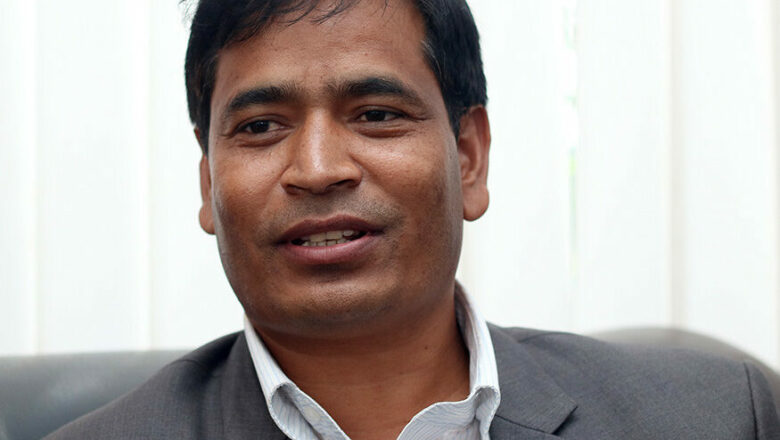 कर्णालीमा कांग्रेसलाई मुख्यमन्त्री छोड्न प्रचण्डको निर्णय कुर्दै माओवादी