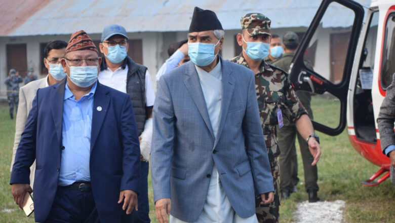 प्रधानमन्त्री देउवा बिहीबार दिनभर सुदूरपश्चिमका बाढीपहिरो प्रभावित क्षेत्रमा