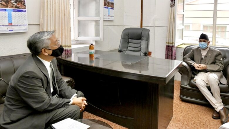 ओलीलाई सिंहदरबारमा भेटे अमेरिकी सहायक विदेश मन्त्रीले