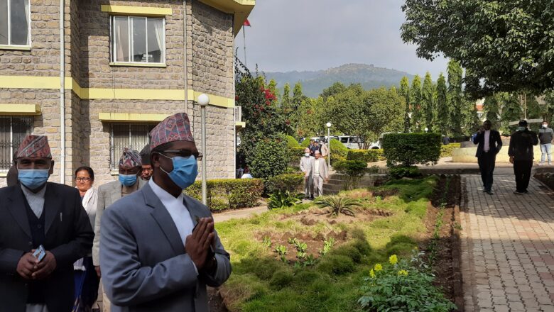 २१ सांसदको समर्थनमा कर्णालीको मुख्यमन्त्री बनेका शाहीले २२ सांसदबाट पाए विश्वासको मत