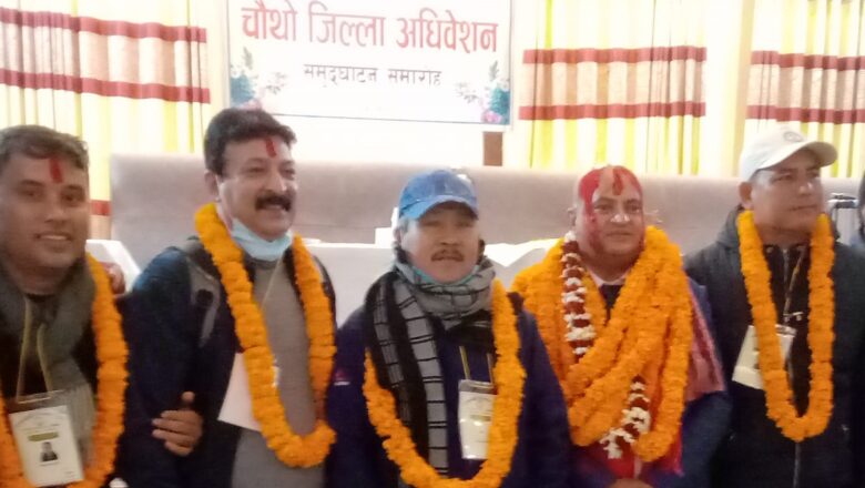 रूपन्देही क्रिकेट संघको अध्यक्षमा शक्ति गौचनलाई हराउँदै हरिबहादुर थापा प्यानलसहित निर्वाचित