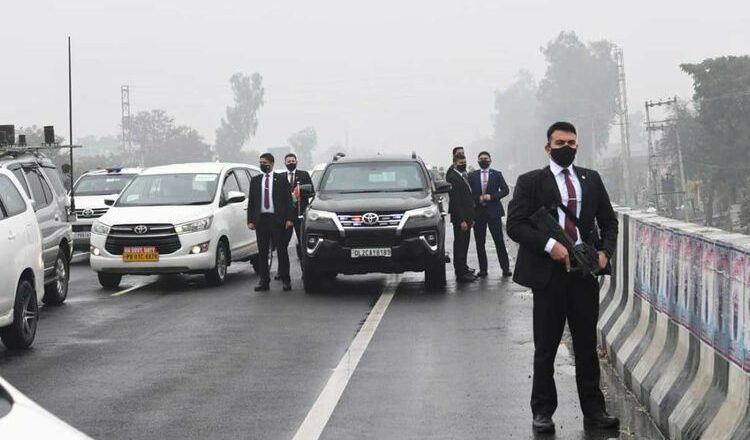 भारतमा छेकियो मोदीको बाटो, कार्यक्रममा नगई फर्किए बीचबाटै