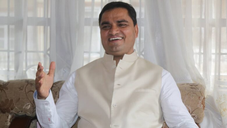 चुनावमुखी गठबन्धनले देशलाई उपलब्धि दिन सक्दैन: प्रदीप पौडेल