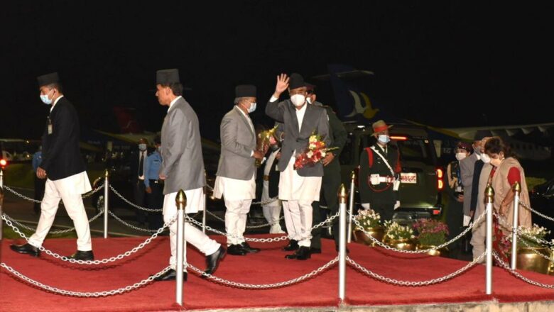 भारत भ्रमण सकेर फर्किए प्रधानमन्त्री देउवा