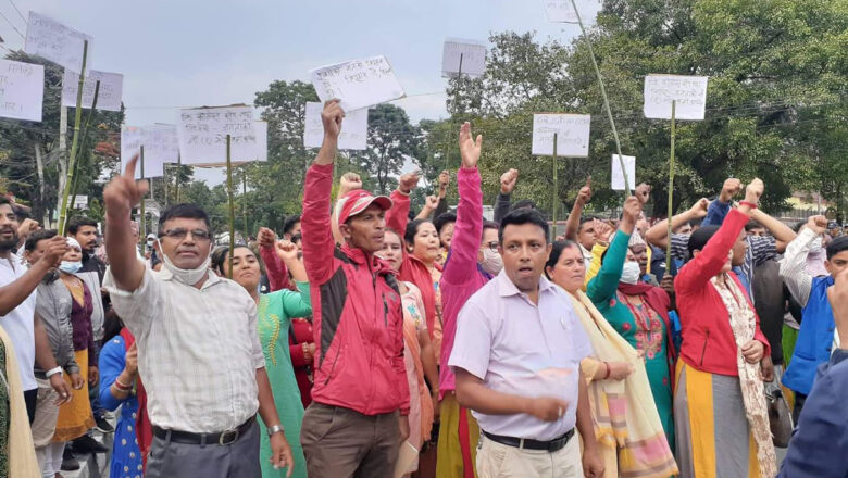 पोखरामा नाराबाजी : मतगणना अझै सुरु भएन 