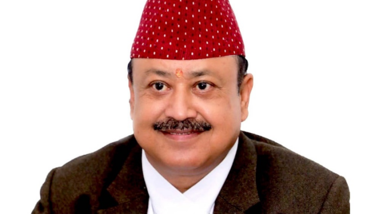 धनगढीमा स्वतन्त्र उमेदवार हमाल १२ हजार मतले अगाडि