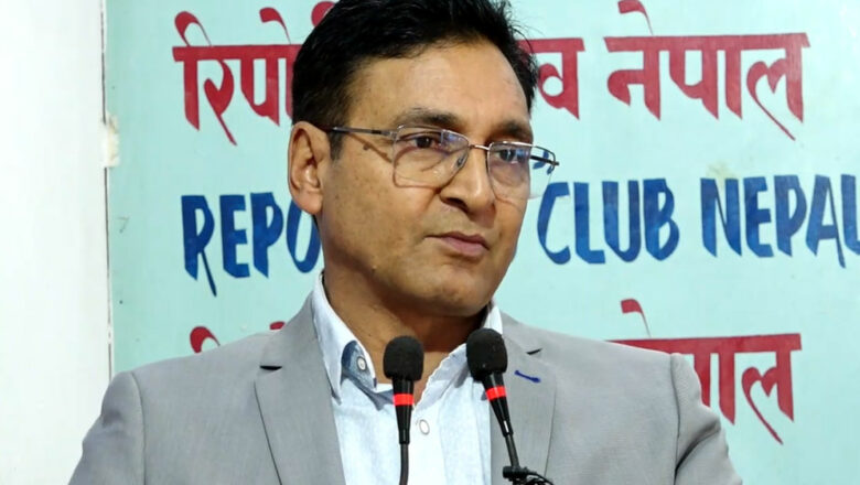 रायमाझीलाई अदालतमा उपस्थित गराइँदै