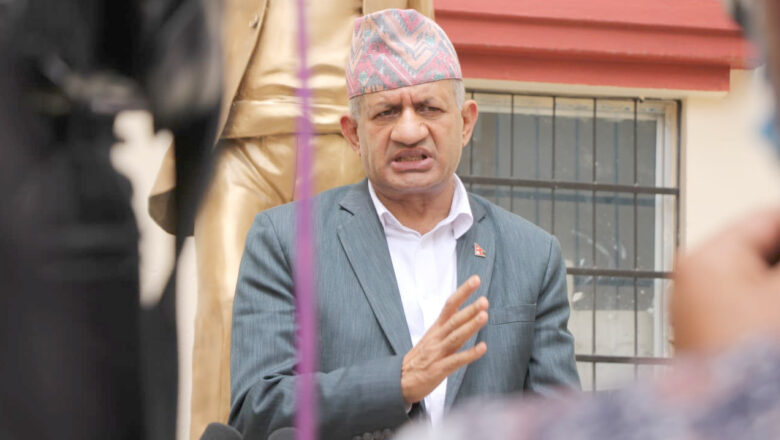 अमेरिकामा खाना खाएको फोटो ‘ट्रोल’ बनाइयो : प्रदिप ज्ञवाली