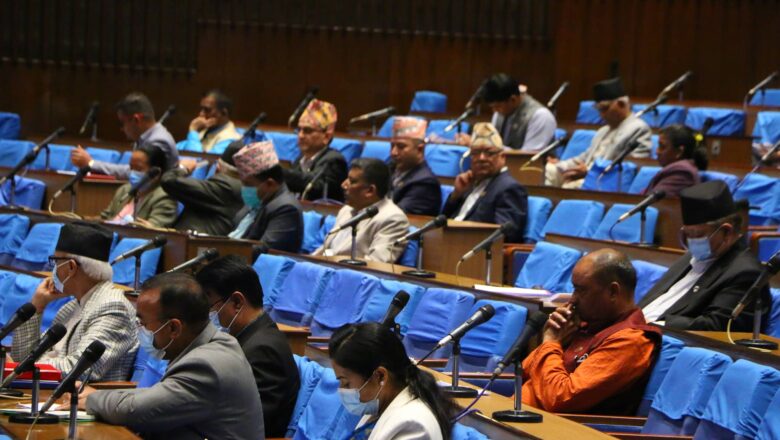 राष्ट्रघात हुँदै छ, इतिहासले सराप्छ : झपट रावल 