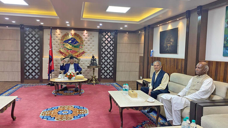 सत्ता गठबन्धनमै राख्न प्रधानमन्त्रीसँग बाबुरामको माग