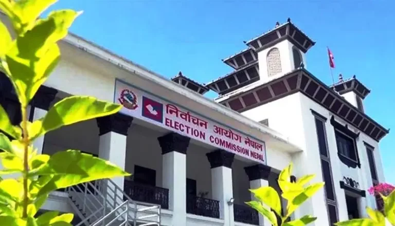 सार्वजनिक बिदामा पनि निर्वाचन आयोग र मातहतका कार्यालय खुला रहने
