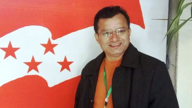 चितवन-३ का ‘बागी’ दिनेश कोइरालाले भने- प्रजातन्त्र सीमित गिरोहको कब्जामा गयो