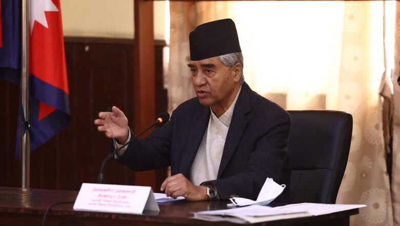 देउवाले कार्यकर्तालाई थर्काउँदै भने– मैले प्रचण्डको टाउकोको मूल्य तोक्या होइन ?