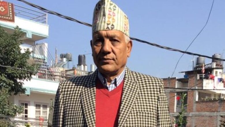 प्रतिस्पर्धी उमेदवारमाथि नेता केसीको कटाक्ष– उहाँलाई सिंहदरबार कहाँ हो सोध्दै हिँड्नुपर्छ