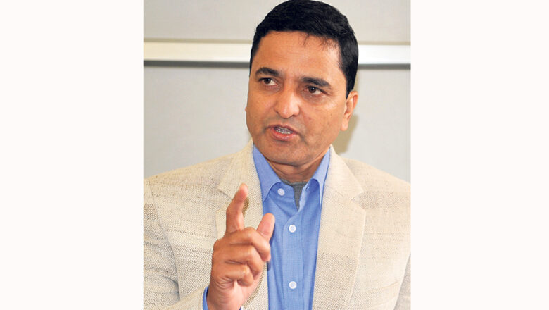 योगेश भट्टराईलाई आयोगले सोध्यो स्पष्टीकरण