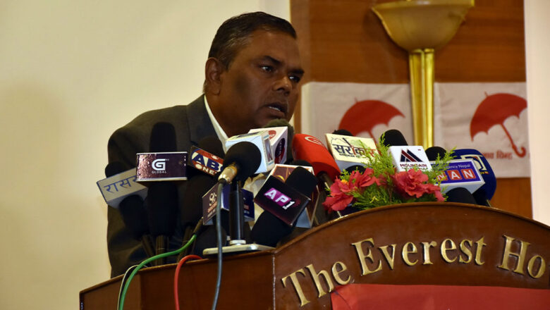 कार्यकारी राष्ट्रपतिकाे अवधारणा अघि सार्दै यादवले भने- संसदीय प्रणालीले मुलुकलाई समृद्ध र विकसित बनाउन सकेन