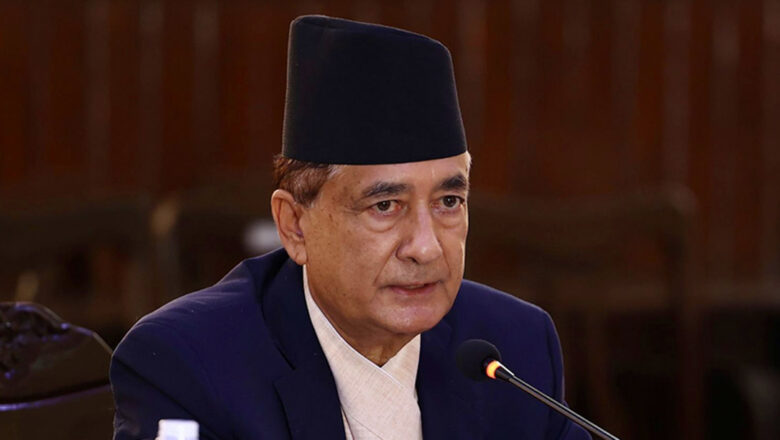 ओलीको पार्टीले जनता झुक्यायो : सञ्चारमन्त्री कार्की