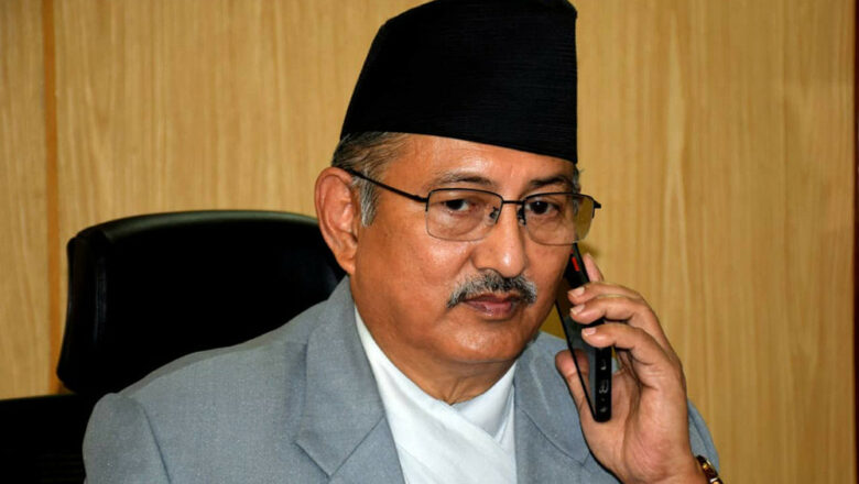 गृहमन्त्री बालकृष्ण खाँण : देउवाका भित्रिया अब संसद् बाहिर