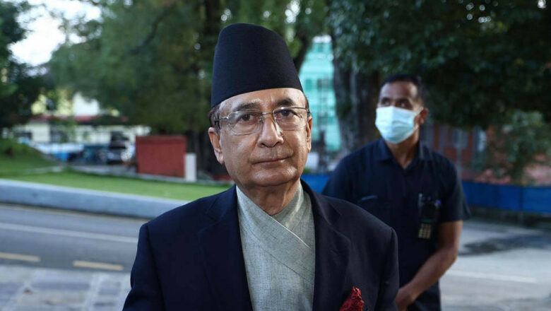 सञ्‍चारमन्‍त्री कार्कीले पुनः मतगणना गर्न माग गरेपछि सुनसरी–४ मा गणना अवरुद्ध