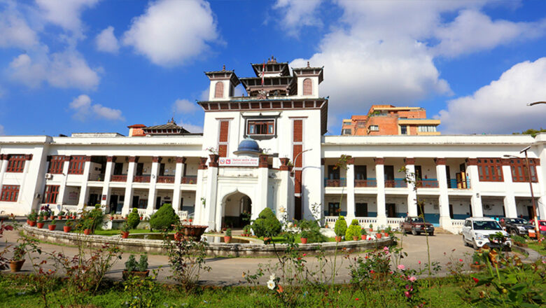 <br><strong>समानुपातिक सूची सच्याउने समय सकिँदा पनि केही दल आयोग पुगेनन् </strong>