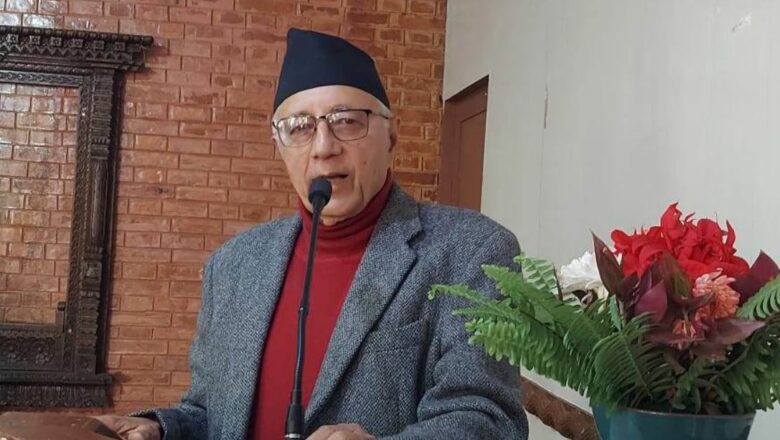 <strong>बुद्धिजीवीलाई शेखर कोइरालाको आग्रह– हामी बाटो बिराउन सक्छौँ, खबरदारी गर्नू</strong>