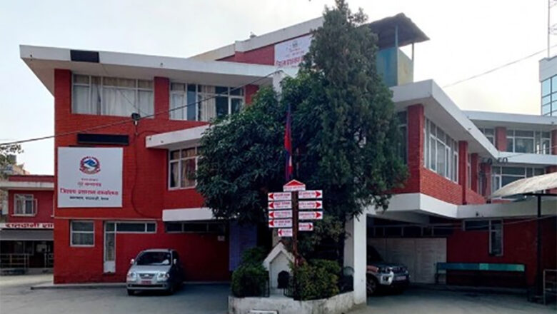 काठमाडौंको प्रशासन कार्यालयले सुरु गर्‍यो ‘टाइम कार्ड’, अब एक घण्टामै नागरिकता