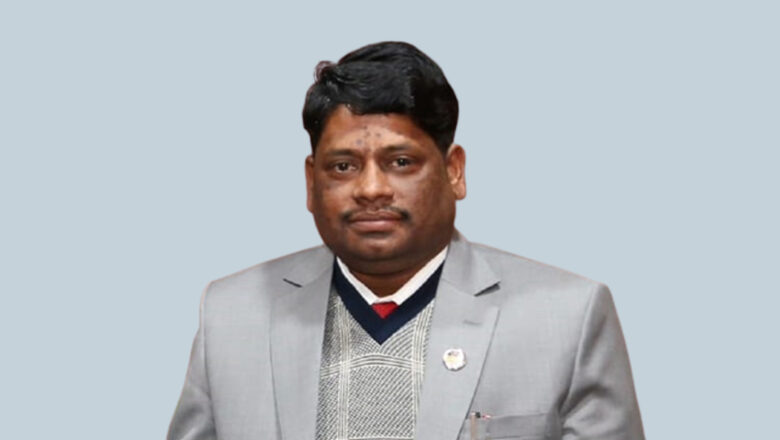 ‘खै, हाम्रो मन्त्रीज्यू त पदभार सम्हाल्न आउनुभएन’