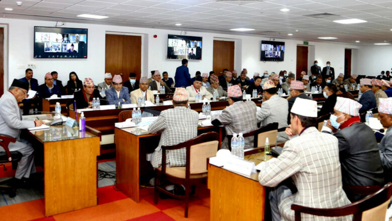 प्रधानमन्त्रीलाई सचिवहरूले सुनाए समस्या र योजना