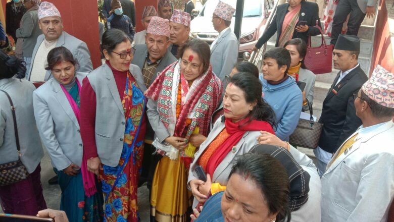 प्रदेशसभा-१: उपसभामुख सिर्जना दनुवारले लिइन् शपथ